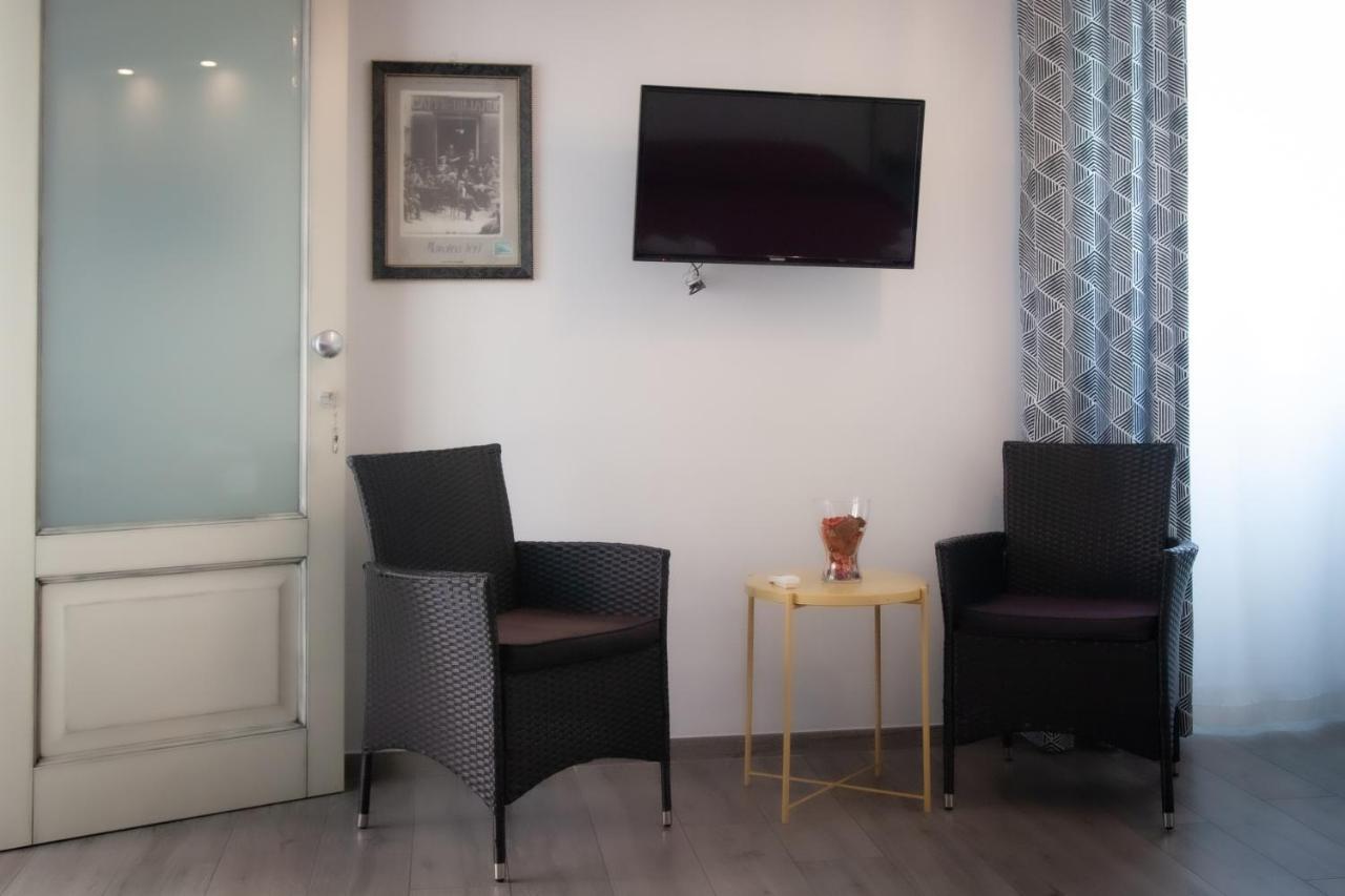 B&B La Torreマラテーア エクステリア 写真